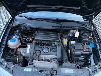 SEAT IBIZA 1.4, 16 V, 63 kW, 2006, 179000 km, barva: černá m - 6