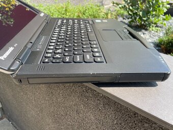 vojenský Panasonic CF-54 - 6.gen CPU / COM port / 4G LTE - 6