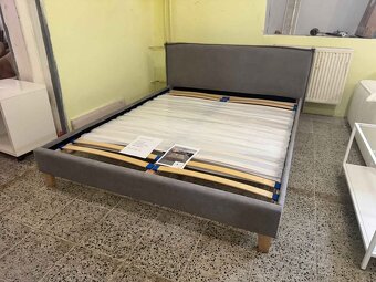 Nové Čalouněné dvoulůžko rám postele s lamelovými rošty 160x - 6
