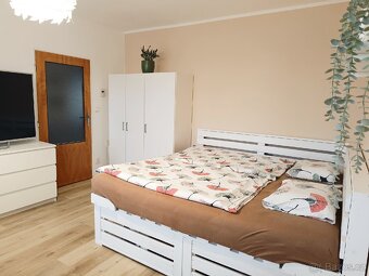 Prodej dvougeneračního domu - 6