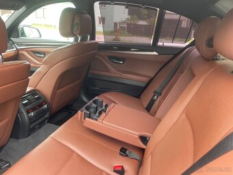BMW 550i - 6