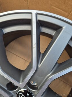 5x112 r19 Audi A4,S4 B9-Audi Sport - 6