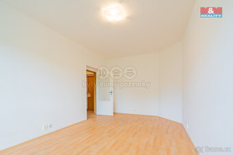 Pronájem bytu 1+1, 34 m², Aš, ul. Hlavní - 6