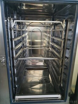 Konvektomat Convotherm 10GN s digestoří - 6