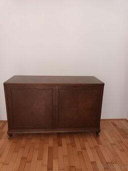 Starožitný nábytek - komoda a obyvací stěna - 6