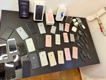 Mix iPhone 20ks + díly - 6