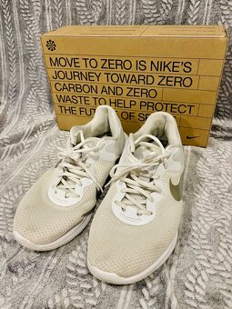Dámské tenisky Nike vel. 41,5 V dobrém stavu - 6
