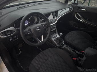 Opel Astra 1.2T 96KW ČR 56.000km - 6