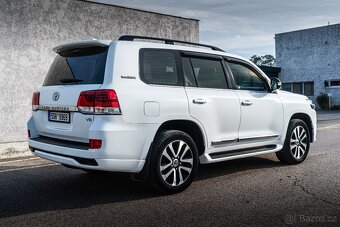 Toyota Land Cruiser 4.5 L V8 Executive Lounge - 6