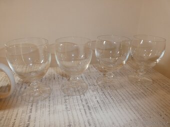 Skleničky a hrnek do kuchyně - 6