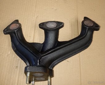 Škoda 120 a 130 - výfukové potrubí ( svody) - 6