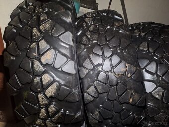 Pneu TYREX 425/85R21 - 6