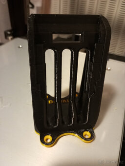 Držák akumulátoru DeWalt 18/20v (úhlový 75°) - 6