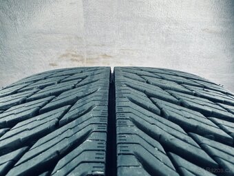 TOP kola zimní R19 Volvo XC40 originál - 6