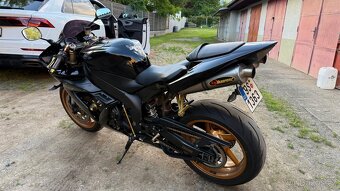 Yamaha YZF R1 2005 - 6