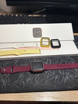 Apple Watch SE 40mm – zlaté (GPS) - 6