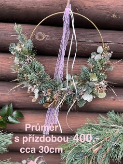 Adventní a vánoční věnce na dveře - 6