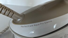 Parní generátor Philips PerfectCare Aqua Pro GC9410 - 6