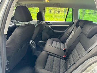 Škoda Octavia 1.6TDI 77kw Elegance 219 000km - 6