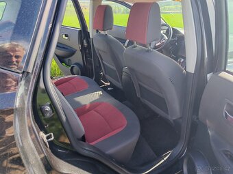 Nissan Qashqai 2.0 dci 4x4 automat - 6