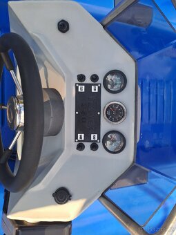 Plastova motorova lod FunYak motor Yamaha 20hp - 6