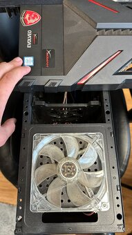 PC bedna EVOLVEO S136 s 2 ventilátory - 6