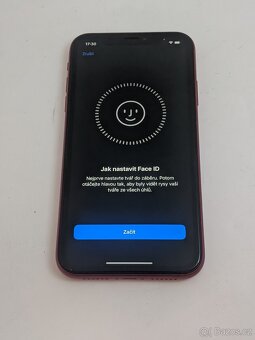 iPhone XR 64gb red. Dobry stav. Baterie 84%. Záruka 6 měsíců - 6