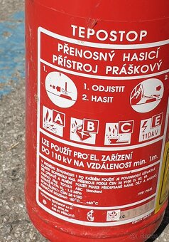3 kusy - hasicí přístroj - práškový 2kg - 6