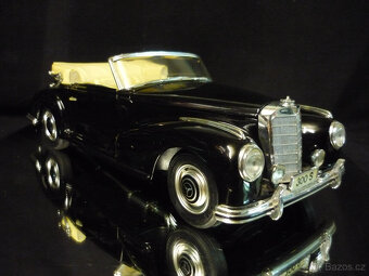 Mercedes Benz 300 S 1955 Maisto 1/18 - 6