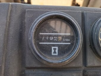 Nissan DF 60, pohon nafta nosnosť 6 ton , bočný posuv - 6