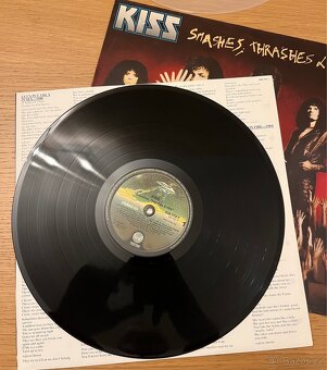 Kiss – Smashes, Thrashes & Hits - 6