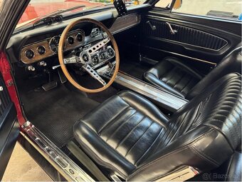 Ford Mustang Fastback z roku 1966 V8 Cruise-O-Matic - 6