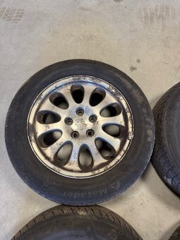 5x108 Peugeot 607 - 6