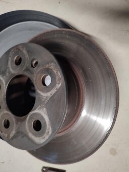 Prodám na Vw Bus T2b tyto díly brzd - 6