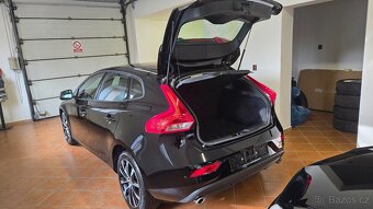 Volvo V40 Momentum 2,0d 110kW Automat - 6