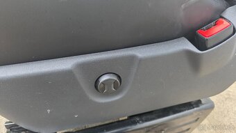 VW T5.1 , T6 - přední sedačky - kožená křesla - 6