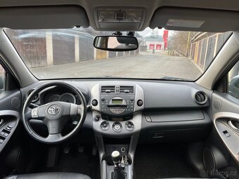 TOYOTA RAV4 2.2D 130kw bez koroze - 6