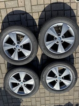 ORIGINÁL Alu Škoda Velorum R16, 5x112 - TOP STAV, LETNÍ PNEU - 6