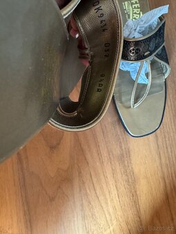 Pantofle zn.Salvatore Ferragamo, vel.8,5. - 6