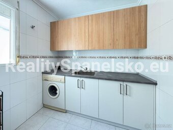 Prodej bytu3+1 s velkou střešní terasou Torrevieja,Španělsko - 6