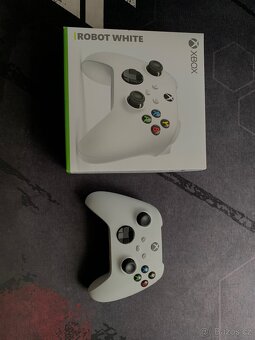 Xbox ovladač - 6