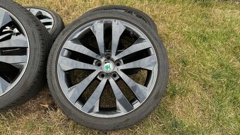 Originál letní alu Škoda Fabia 2 RS 205/40/17 - top stav - 6