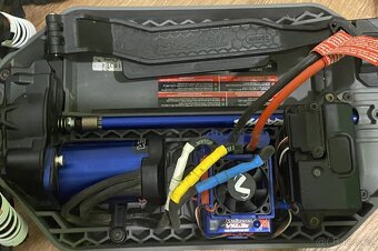 Traxxas Rustler 4x4 VXL - 6