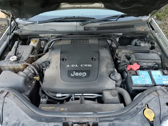 // JEEP GRAND CHEROKEE 3.0 CRD 2006 // DÍLY - 6