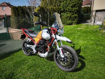 Moto Guzzi V 85 TT Evocative Giallo Mojave (2022) nádherná, - 6