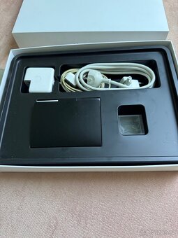 Apple MacBook Air - 6
