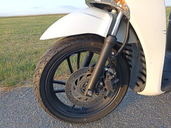 Honda SH 125 i rok výroby 2014, 9500 km najeto - 6