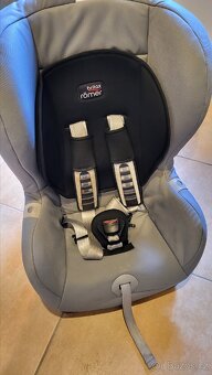 Prodám 2x dětské autosedačky Britax - 6