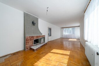 prodej dovugeneračního RD s velkou zahradou - Český Těšín - 6