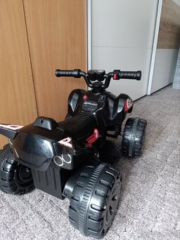 Dětská elektrická čtyřkolka - 6